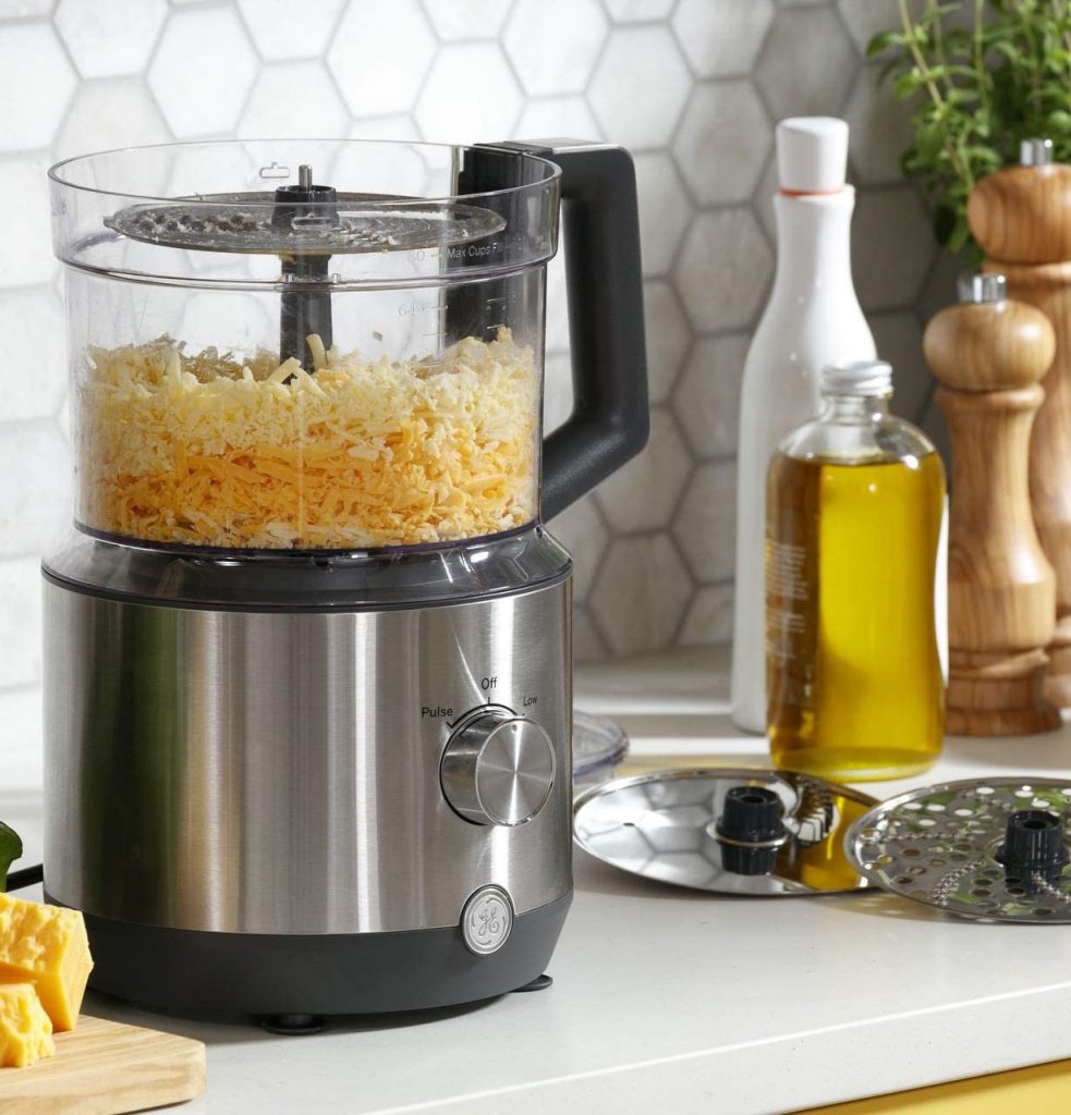 GE Store G8POAASSPSS Food Processor in kitchen