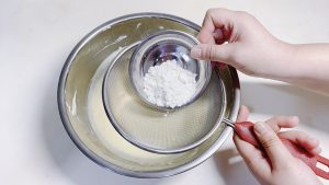 Shift cake flour